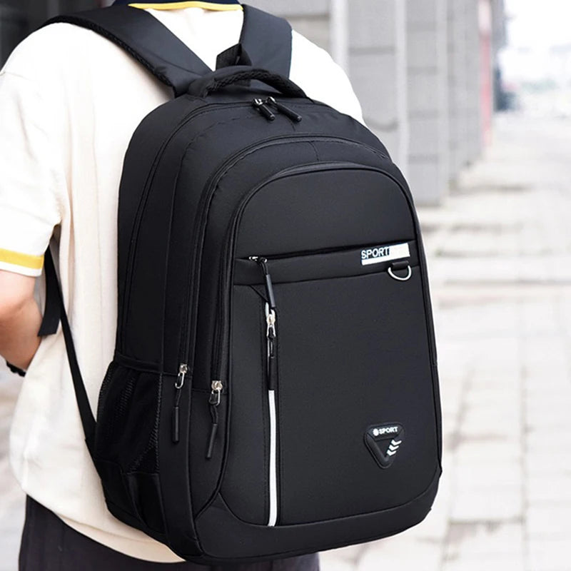 VITTARO Essential Form Backpack