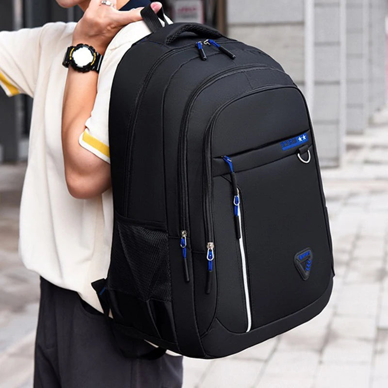VITTARO Essential Form Backpack