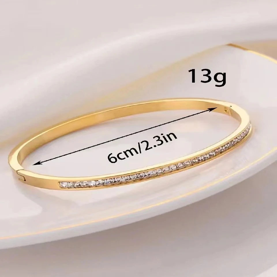 ✨ Golden Grace – Sparkling Rhinestone Stainless Steel Bangle ✨