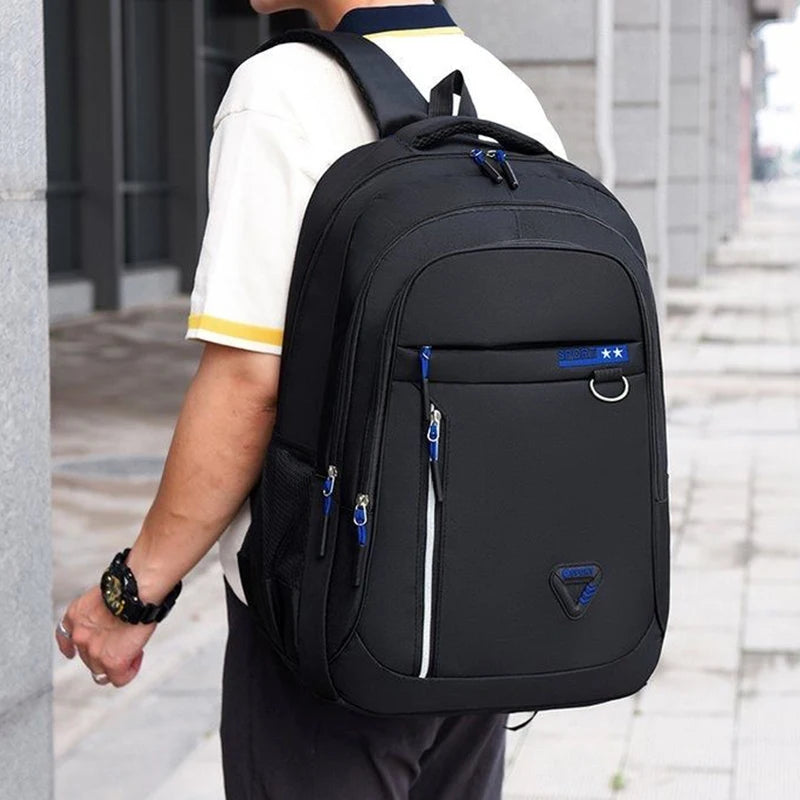 VITTARO Essential Form Backpack