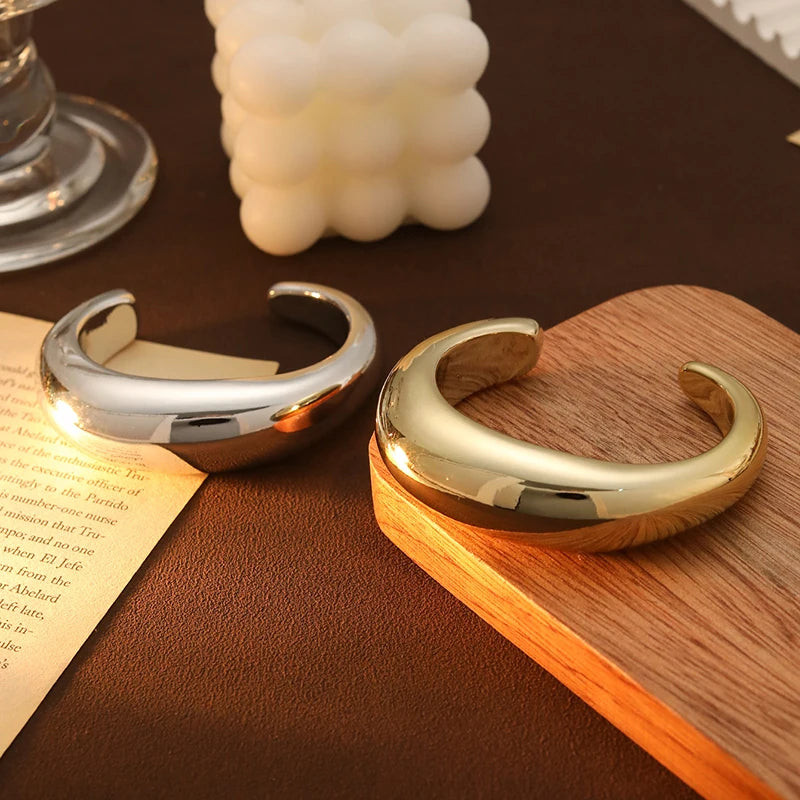 BoldPulse Irregular Cuff Bracelet