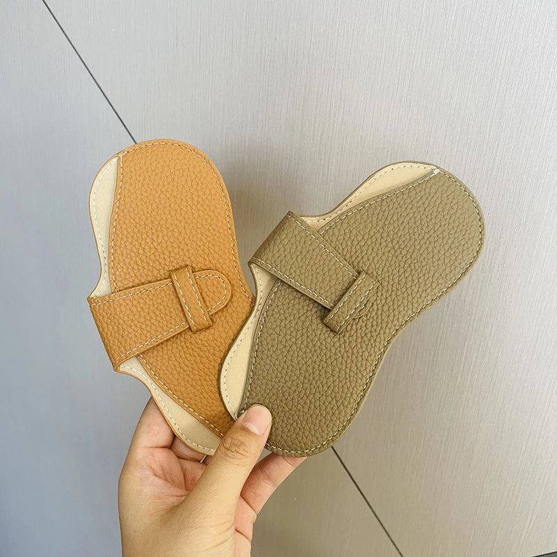 VelvetShield™ – Soft Leather Glasses Case for Everyday Elegance