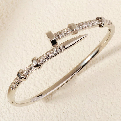 🌟 CrystalClasp Elegance – Zircon Nail Bracelet for Women 🌟