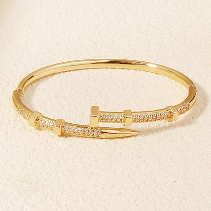 🌟 CrystalClasp Elegance – Zircon Nail Bracelet for Women 🌟
