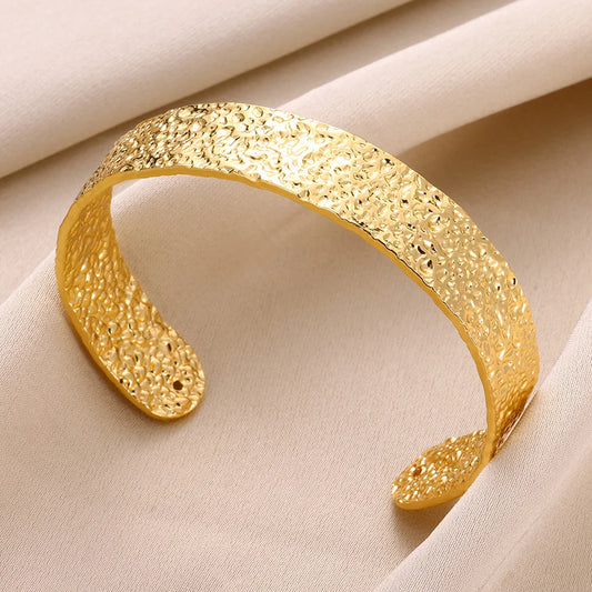 Vintage Gold Cuff | Bold Statement, Timeless Power