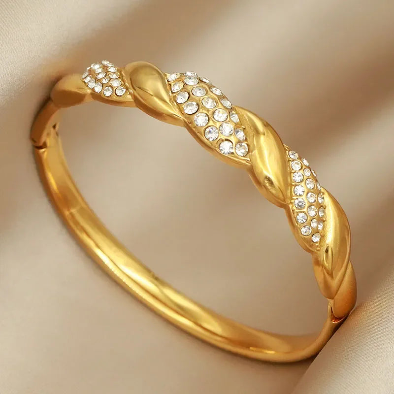 EternaKnot Bangle | Crystal Knot of Eternal Elegance
