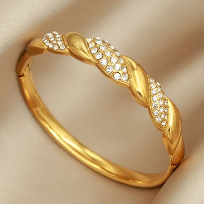 EternaKnot Bangle | Crystal Knot of Eternal Elegance