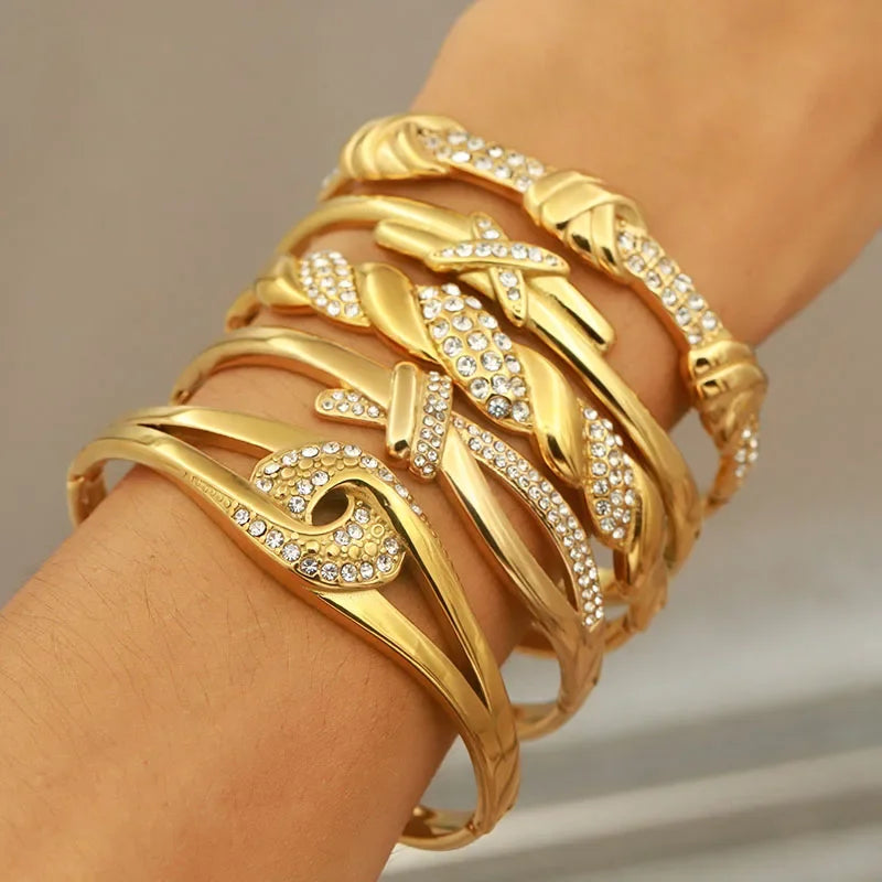 EternaKnot Bangle | Crystal Knot of Eternal Elegance