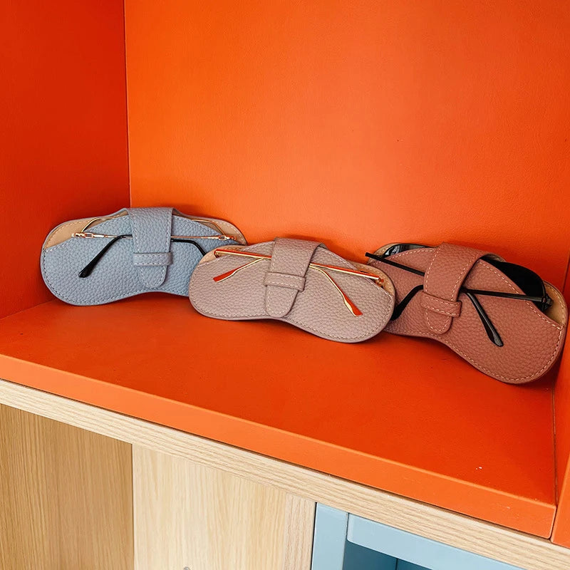 VelvetShield™ – Soft Leather Glasses Case for Everyday Elegance