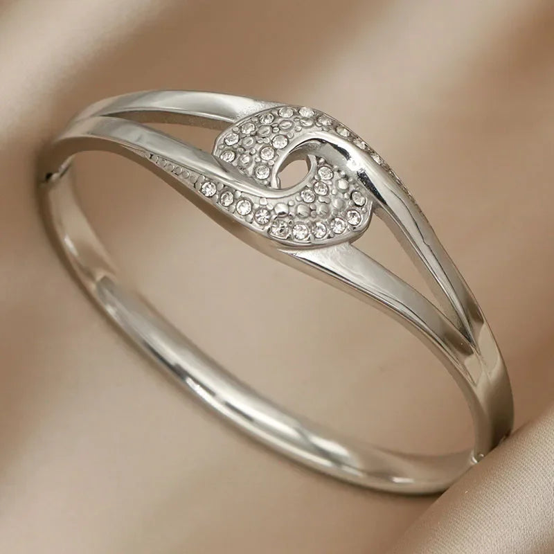 EternaKnot Bangle | Crystal Knot of Eternal Elegance