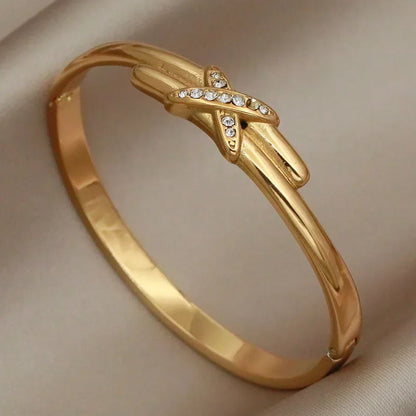 EternaKnot Bangle | Crystal Knot of Eternal Elegance