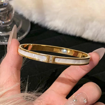 ✨ Golden Grace – Sparkling Rhinestone Stainless Steel Bangle ✨